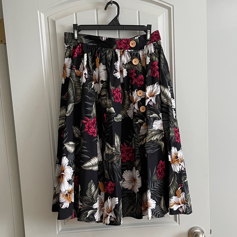 Hell Bunny Floral skirt S